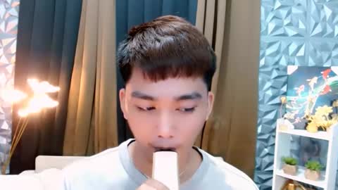 Snapshot of mister_officer chatting on September 12, 6:35 am SAINT SACHI  will make your day  online show from September 12, 6:35 am