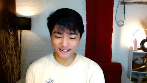 Snapshot of mister_officer chatting on December 7, 6:32 am SAINT SACHI  will make your day  online show from December 7, 6:32 am