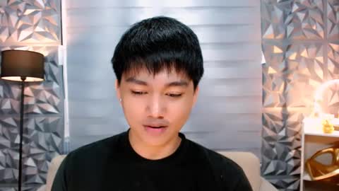 Snapshot of mister_officer chatting on January 17, 8:24 am SAINT SACHI  will make your day  online show from January 17, 8:24 am