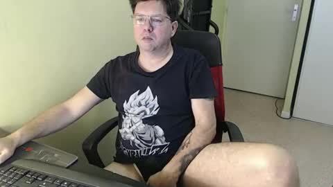 mistercoeur online show from February 7, 8:32 am