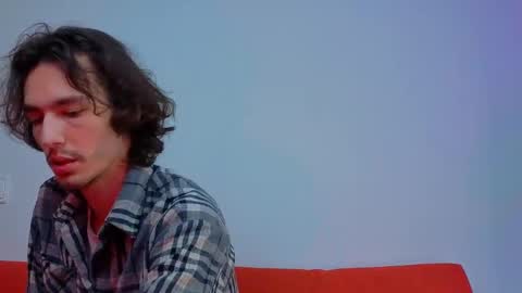 MitchelKors online show from April 22, 4:12 pm