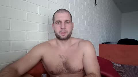 shy athlete online show from January 5, 7:28 am