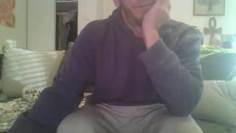 Snapshot of mohican69hot chatting on December 29, 2:52 pm mohican69hot online show from December 29, 2:52 pm