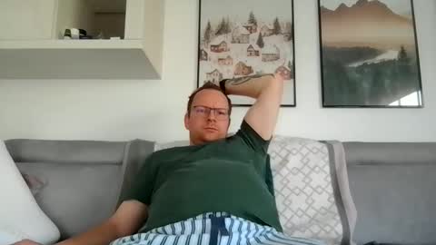 molnarzsolt online show from April 26, 8:45 am