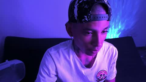 monkeyd_66 online show from December 14, 9:18 am