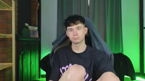 moon_gloww online show from February 22, 5:09 am