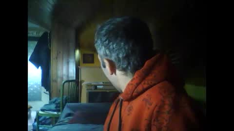Snapshot of mordecai999 chatting on October 20, 9:35 am mordecai999 online show from October 20, 9:35 am