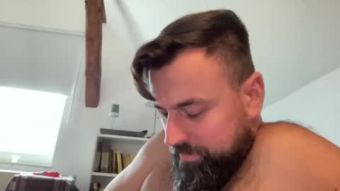 Snapshot of morty87geil chatting on December 10, 9:44 am morty87geil online show from December 10, 9:44 am
