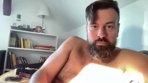 Snapshot of morty87geil chatting on January 8, 9:21 am morty87geil online show from January 8, 9:21 am