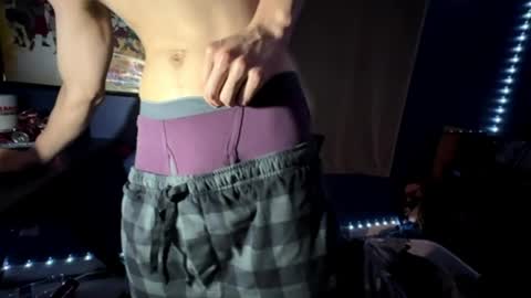 moserb_1 online show from March 27, 4:16 am