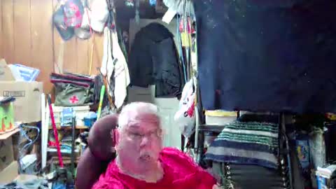 mr_canoe_licker_69 online show from January 3, 8:01 pm