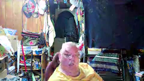 mr_canoe_licker_69 online show from January 6, 1:30 pm