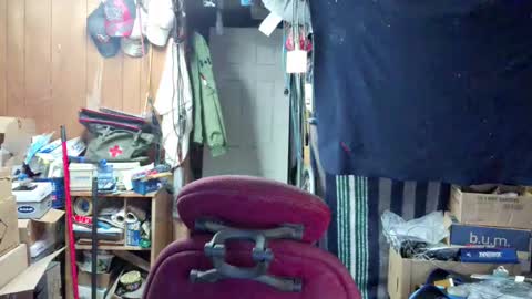 mr_canoe_licker_69 online show from December 14, 8:29 pm