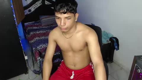Snapshot of mr_cock_28 chatting on January 29, 11:35 pm mr_cock_28 online show from January 29, 11:35 pm
