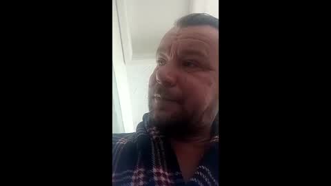 mr_i_ online show from April 5, 4:36 pm