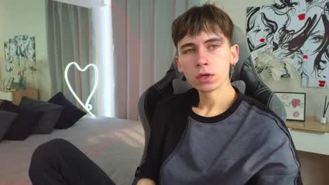 Kris online show from February 26, 6:15 am