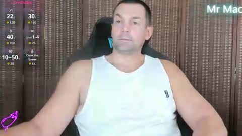 Cam online show from June 11, 5:33 pm