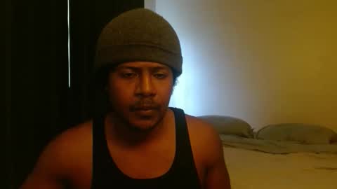 mr_nobody_100 online show from April 15, 11:04 pm