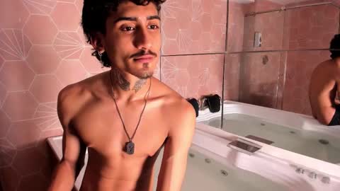 MR online show from December 22, 8:06 pm