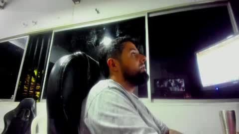 mr_weedman_420 online show from April 14, 12:11 am