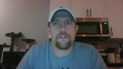Snapshot of mrcumfixit chatting on September 26, 12:41 am mrcumfixit online show from September 26, 12:41 am