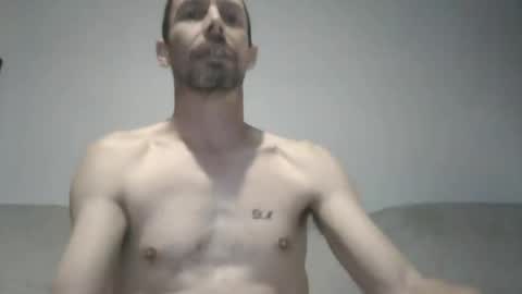 mrmight83 online show from November 7, 9:51 pm