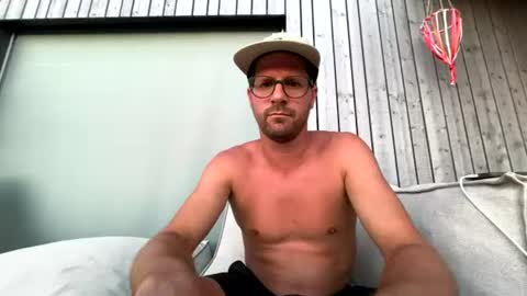 mrnieve online show from July 29, 6:40 pm