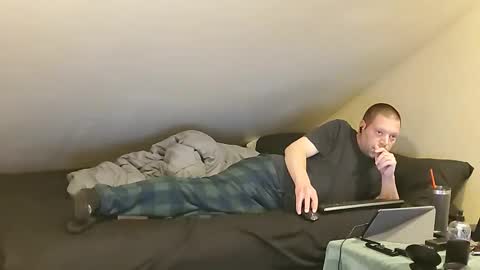 Snapshot of mrxhere chatting on January 2, 7:51 pm mrxhere online show from January 2, 7:51 pm