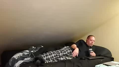 Snapshot of mrxhere chatting on October 4, 5:07 pm mrxhere online show from October 4, 5:07 pm