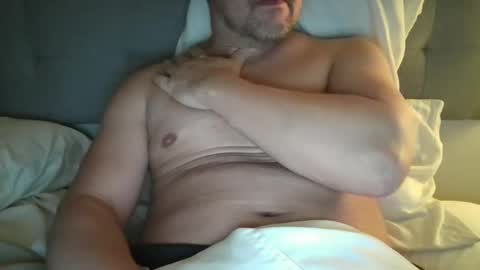 Snapshot of mtman5 chatting on January 18, 3:02 am mtman5 online show from January 18, 3:02 am