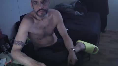 Muffdiver online show from March 2, 10:00 am