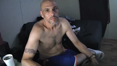 Muffdiver online show from June 14, 2:24 am