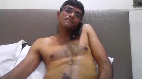 Snapshot of mumbaimonster8inch chatting on October 16, 12:13 pm rajesh engineer online show from October 16, 12:13 pm