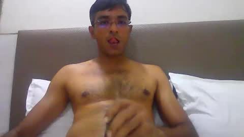 Snapshot of mumbaimonster8inch chatting on October 3, 11:59 am rajesh engineer online show from October 3, 11:59 am