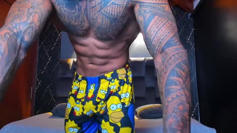 Snapshot of muscle_man19 chatting on December 5, 12:30 am Nick online show from December 5, 12:30 am