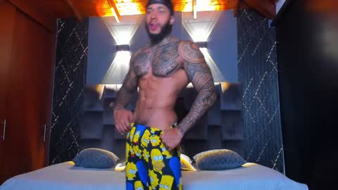 Snapshot of muscle_man19 chatting on December 14, 7:14 pm Nick online show from December 14, 7:14 pm
