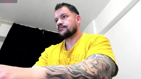 MuscleMonster31 online show from December 15, 11:18 am