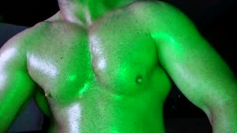 Hulk Muscles - NEW ACCOUNT online show from July 29, 11:48 pm