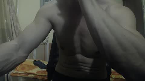 Snapshot of musculargod chatting on January 8, 8:39 pm SexyMuscled online show from January 8, 8:39 pm
