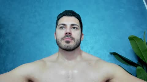 Snapshot of muscularmaster chatting on February 4, 10:43 am muscularmaster onlyfans online show from February 4, 10:43 am