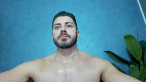 Snapshot of muscularmaster chatting on December 8, 9:41 pm muscularmaster onlyfans online show from December 8, 9:41 pm