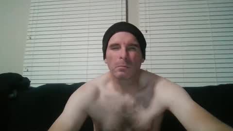 Snapshot of my_little_vienna_sausage chatting on December 21, 3:14 am vienna online show from December 21, 3:14 am