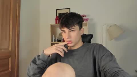 Evan Brown online show from December 5, 4:03 pm