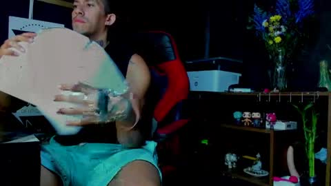 naider_1 online show from April 20, 3:42 am