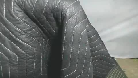 nakedbeachcouple online show from December 5, 2:24 pm