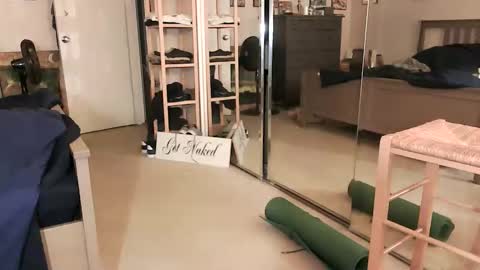 nakedmonkey online show from March 15, 3:03 am