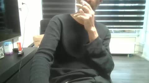 Snapshot of nakedxxxman chatting on January 2, 7:55 am nakedxxxman online show from January 2, 7:55 am