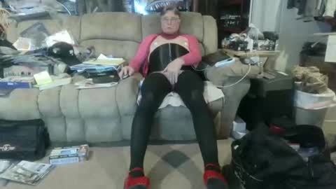 nancyboy_1 online show from February 18, 3:04 am