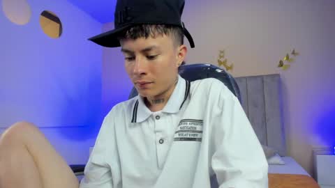 Nascary Fox online show from April 10, 2:57 pm