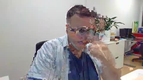 nassobout online show from September 12, 10:32 pm